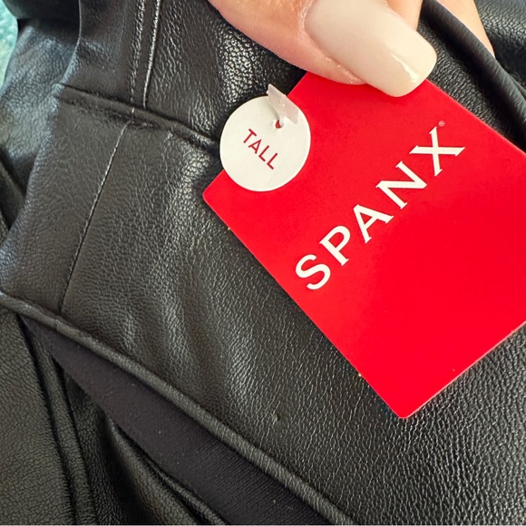 NWT Spanx Leather Like Flare Pant Black size 2x TALL - Picture 6 of 7